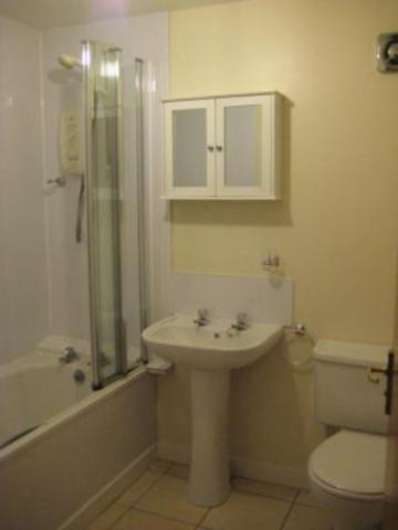  Image of 2 bedroom Flat to rent in Gladstone Place Woodside Aberdeen AB24 at Tillydrone Aberdeen Aberdeen, AB24 2RQ