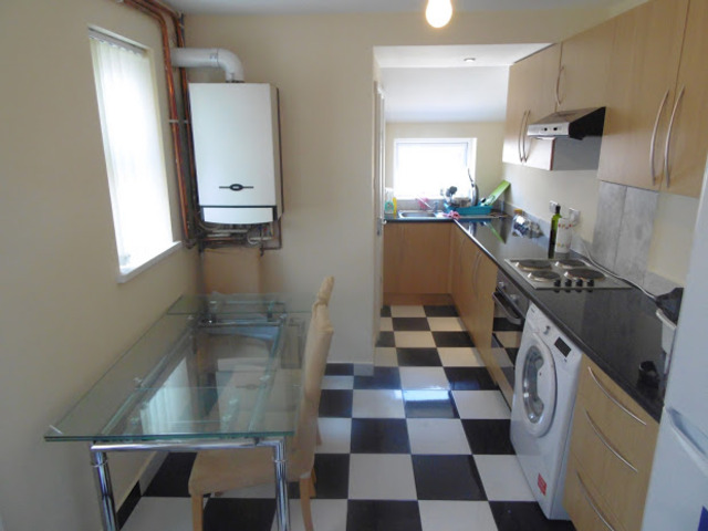  Image of 5 bedroom Terraced house to rent in Glenroy Street Cardiff CF24 at Glenroy Street  Cardiff, CF24 3LA