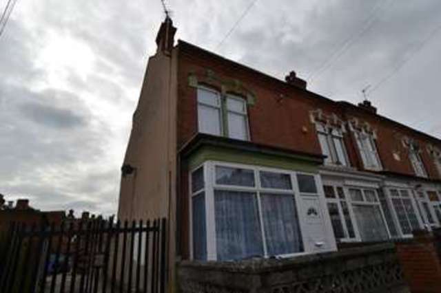  Image of 3 bedroom End of Terrace to rent in Grange Road Kings Heath Birmingham B14 at Grange Road Kings Heath Birmingham, B14 7RN