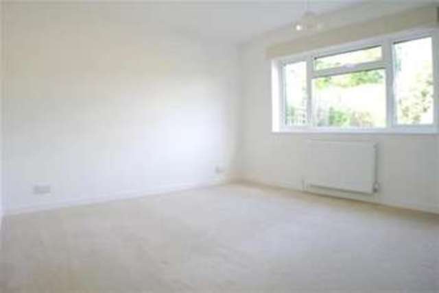  Image of 2 bedroom Property to rent in Green Street Chorleywood Rickmansworth WD3 at Rickmansworth, WD3 5QS