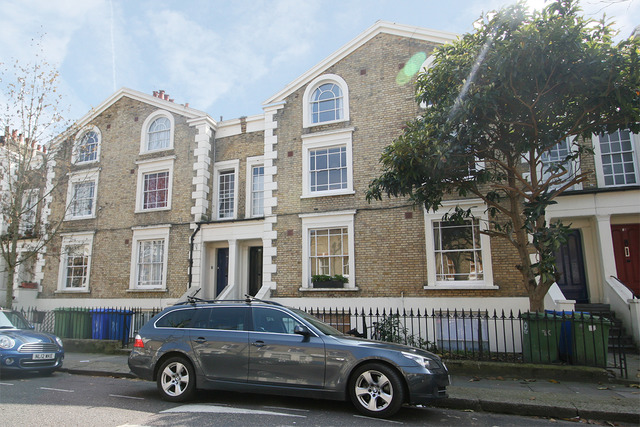  Image of 2 bedroom Maisonette for sale in Grosvenor Park London SE5 at Grosvenor Park  Camberwell, SE5 0NJ