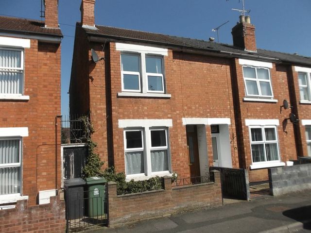  Image of 3 bedroom Detached house for sale in Hanman Road Tredworth Gloucester GL1 at Hanman Road Tredworth Gloucester, GL1 4TJ