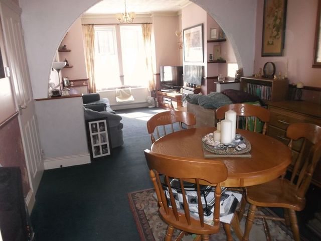  Image of 3 bedroom Detached house for sale in Hanman Road Tredworth Gloucester GL1 at Hanman Road Tredworth Gloucester, GL1 4TJ