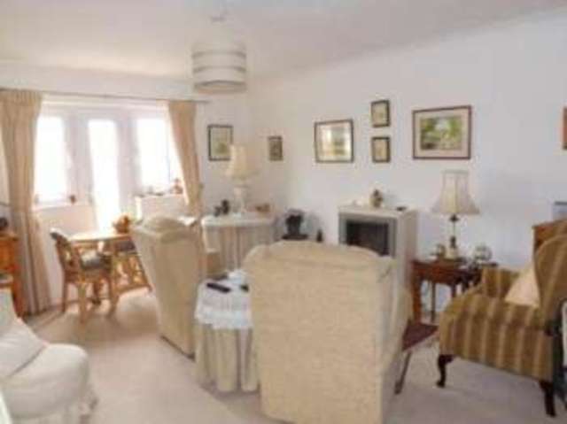  Image of 2 bedroom Flat for sale in Harbour Road Seaton EX12 at Harbour Road Seaton Seaton, EX12 2XN