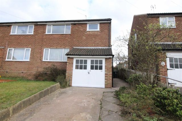  Image of 3 bedroom Semi-Detached house to rent in Harport Road Redditch B98 at Redditch Worcestershire Redditch, B98 7PG