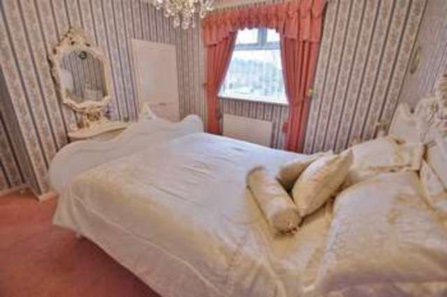  Image of 3 bedroom Semi-Detached house for sale in Harwood Road Norwich NR1 at Norwich Lakenham, NR1 2NH