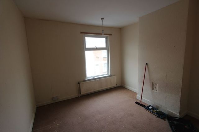 Image of 2 bedroom Terraced house to rent in Hawthorne Street Leicester LE3 at Hawthorne Street  Leicester, LE3 9FQ