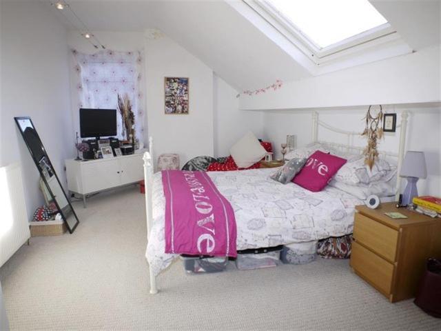  Image of 2 bedroom End of Terrace for sale in Hayleigh Mount Bramley Leeds LS13 at Bramley  Kirkstall, LS13 3NR
