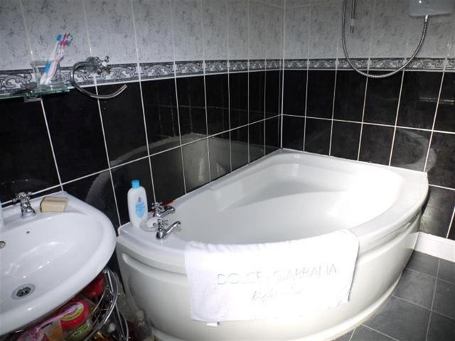  Image of 2 bedroom End of Terrace for sale in Hayleigh Mount Bramley Leeds LS13 at Bramley  Kirkstall, LS13 3NR