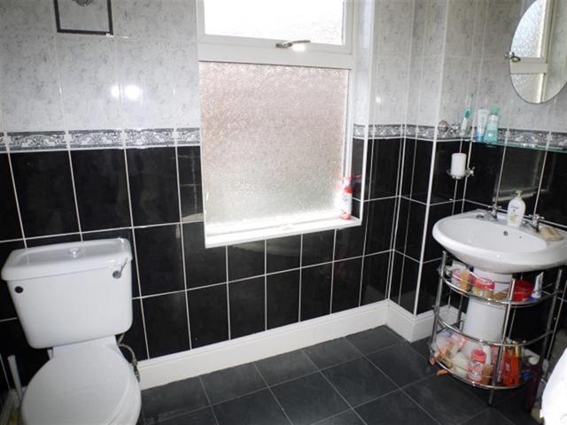  Image of 2 bedroom End of Terrace for sale in Hayleigh Mount Bramley Leeds LS13 at Bramley  Kirkstall, LS13 3NR