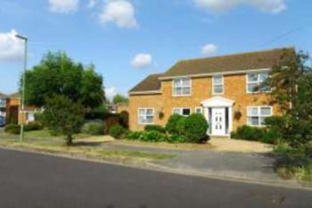  Image of 4 bedroom Detached house for sale in Itchenor Road Hayling Island PO11 at Hayling Island Hampshire Eastoke, PO11 9SN
