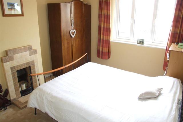  Image of 3 bedroom Detached house for sale in Headingley Road Rushden NN10 at Rushden Northamptonshire Rushden, NN10 0HS