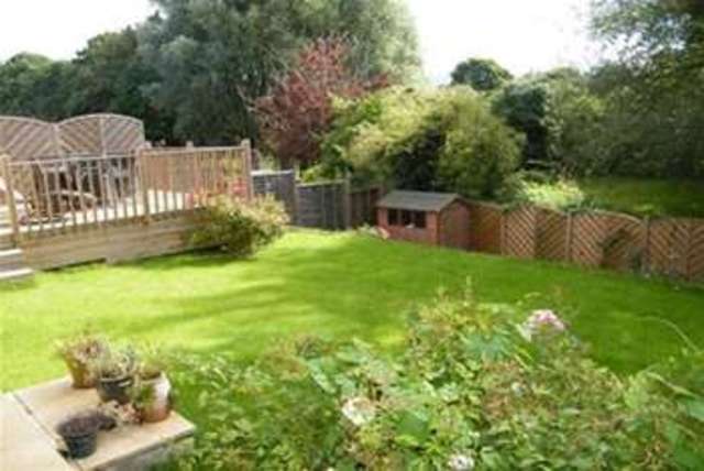  Image of 4 bedroom Detached house to rent in Heather Close Stratford-upon-Avon CV37 at Stratford-upon-Avon, CV37 9DQ
