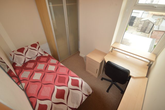  Image of 5 bedroom Detached house to rent in Heathfield Place Cardiff CF14 at Heath Cardiff Birchgrove, CF14 3JZ