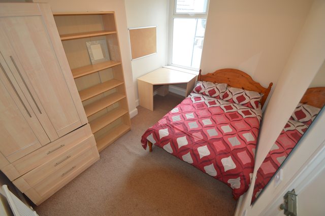  Image of 5 bedroom Detached house to rent in Heathfield Place Cardiff CF14 at Heath Cardiff Birchgrove, CF14 3JZ