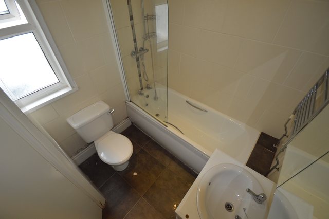  Image of 5 bedroom Detached house to rent in Heathfield Place Cardiff CF14 at Heath Cardiff Birchgrove, CF14 3JZ