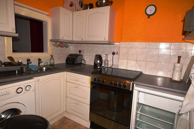 Image of 2 bedroom Flat to rent in Henderson Gardens Edinburgh EH6 at The Shore Edinburgh Edinburgh, EH6 6BX