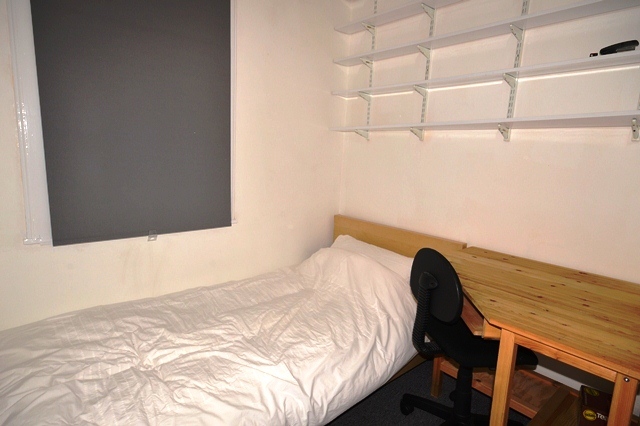  Image of 2 bedroom Flat to rent in Henderson Gardens Edinburgh EH6 at The Shore Edinburgh Edinburgh, EH6 6BX