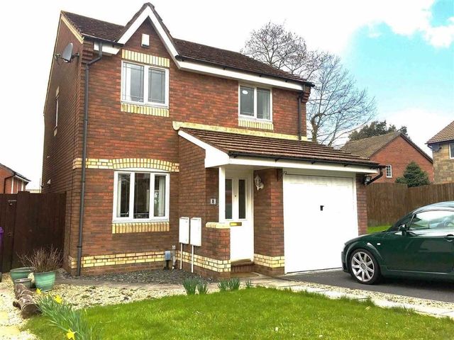  Image of 3 bedroom Property for sale in Heol Ysgyfarnog Birchgrove Swansea SA7 at Heol Ysgyfarnog Birchgrove Birchgrove, SA7 9NH