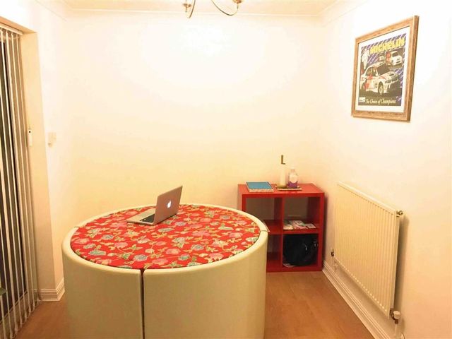  Image of 3 bedroom Property for sale in Heol Ysgyfarnog Birchgrove Swansea SA7 at Heol Ysgyfarnog Birchgrove Birchgrove, SA7 9NH
