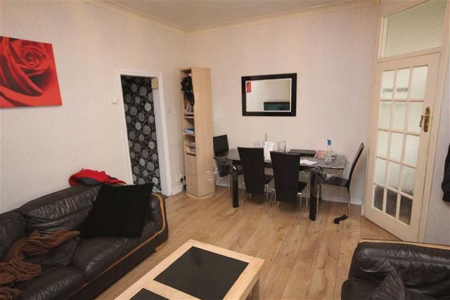  Image of 2 bedroom Property for sale in High Barn Close Rochdale OL11 at High Barn Close Rochdale Rochdale, OL11 3PN
