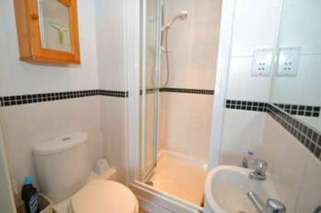  Image of 2 bedroom Cottage for sale in High Street Topsham Exeter EX3 at Topsham, EX3 0DY
