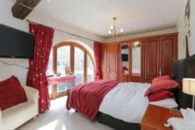  Image of 3 bedroom Barn Conversion for sale in Higher Chisworth Chisworth Glossop SK13 at Glossop Chunal, SK13 5SA