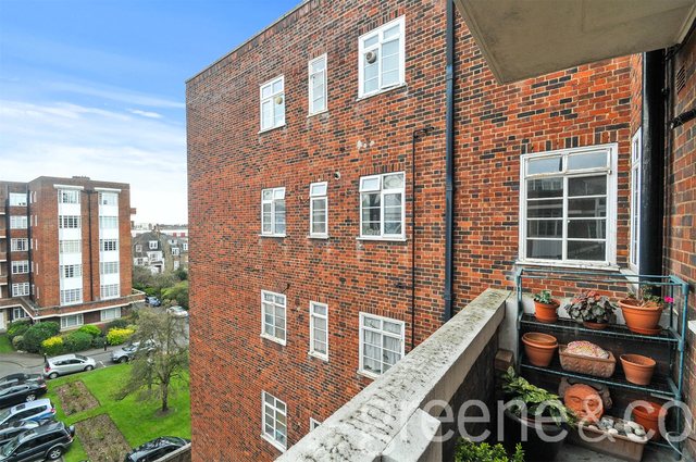  Image of 1 bedroom Flat for sale in Belsize Avenue London NW3 at Belsize Avenue Belsize Park Belsize Park, NW3 4BJ