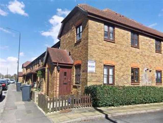  Image of 1 bedroom Terraced house for sale in Holborough Road Snodland ME6 at Snodland Kent Snodland, ME6 5PB
