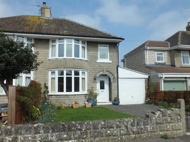  Image of 3 bedroom Property to rent in Holbrook Lane Trowbridge BA14 at Holbrook Lane Trowbridge Trowbridge, BA14 0PP