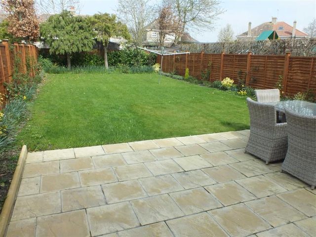  Image of 3 bedroom Property to rent in Holbrook Lane Trowbridge BA14 at Holbrook Lane Trowbridge Trowbridge, BA14 0PP