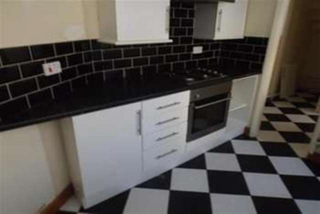  Image of 2 bedroom Flat to rent in Holly Avenue Wallsend NE28 at Wallsend, NE28 6PL