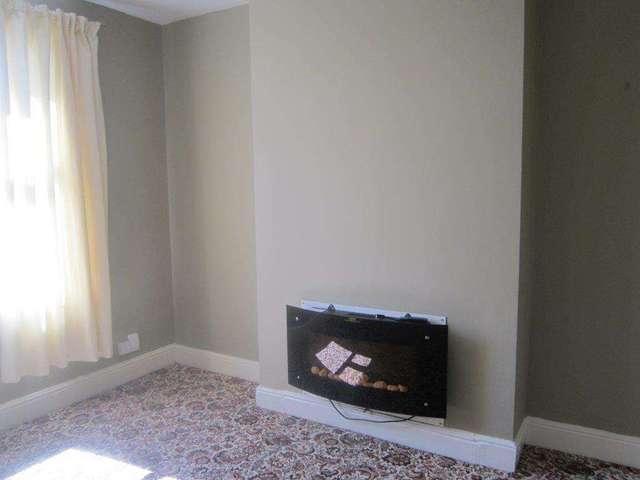  Image of 2 bedroom Terraced house to rent in Holyoake Road Walkden Manchester M28 at Holyoake Road Worsley Manchester, M28 3DL