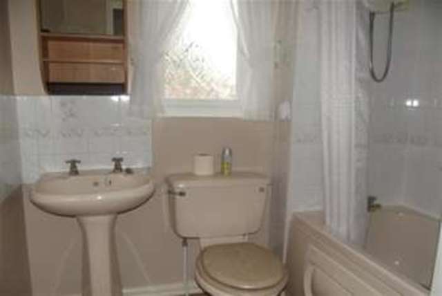 Image of 2 bedroom Detached house to rent in Honeysuckle Grove Nottingham NG6 at Nottingham, NG6 8PW