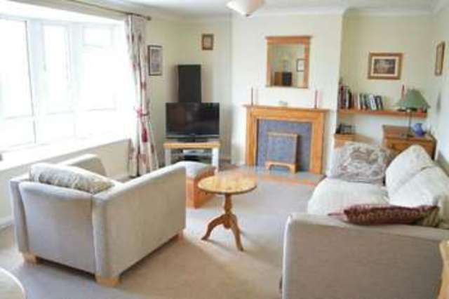  Image of 2 bedroom Flat for sale in Hook Road Chessington KT9 at Hook Road  Chessington, KT9 1EQ