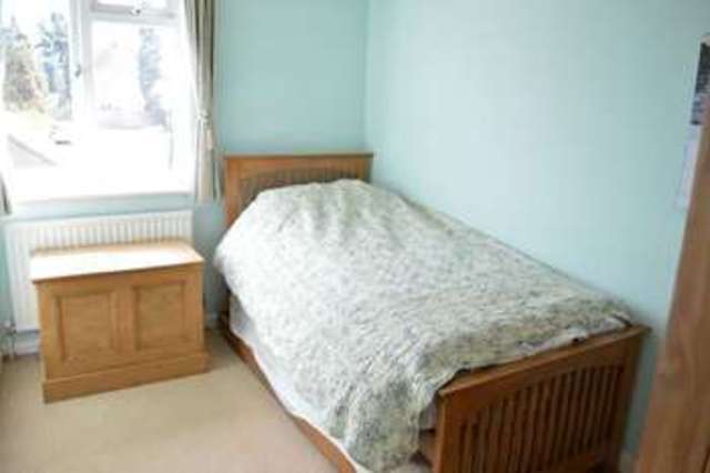  Image of 2 bedroom Flat for sale in Hook Road Chessington KT9 at Hook Road  Chessington, KT9 1EQ