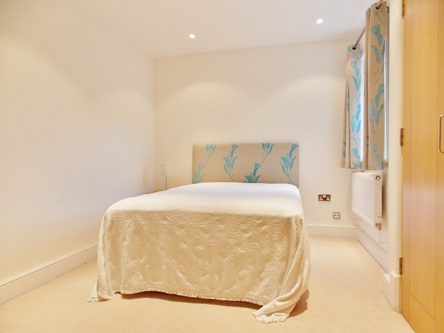  Image of 2 bedroom Apartment to rent in Horder Mews Swindon SN1 at Old Town  Swindon, SN1 3ED