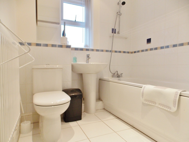  Image of 2 bedroom Apartment to rent in Horder Mews Swindon SN1 at Old Town  Swindon, SN1 3ED