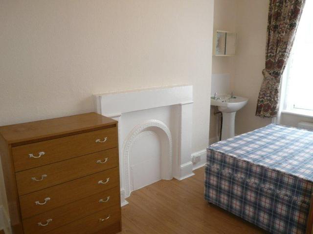  Image of House Share to rent in Hornsey Road London N19 at Hornsey Road  Archway, N19 3QL
