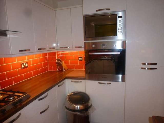  Image of 3 bedroom Terraced house to rent in Howden Close London SE28 at Howden Close Thamesmead London, SE28 8HD