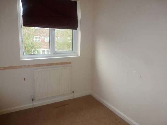  Image of 3 bedroom Terraced house to rent in Howden Close London SE28 at Howden Close Thamesmead London, SE28 8HD