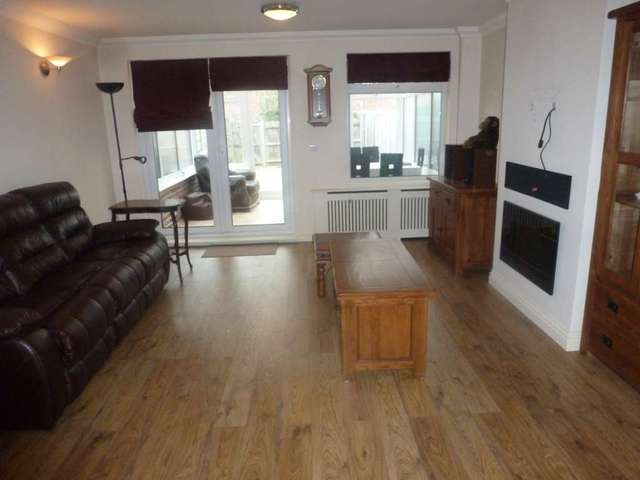  Image of 3 bedroom Terraced house to rent in Howden Close London SE28 at Howden Close Thamesmead London, SE28 8HD