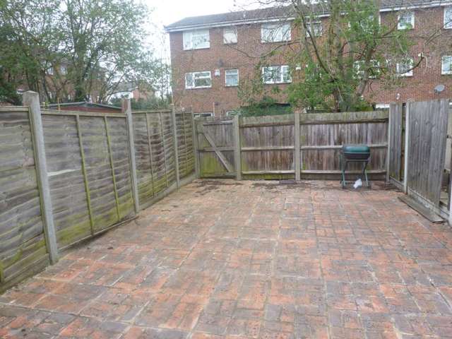  Image of 3 bedroom Terraced house to rent in Howden Close London SE28 at Howden Close Thamesmead London, SE28 8HD