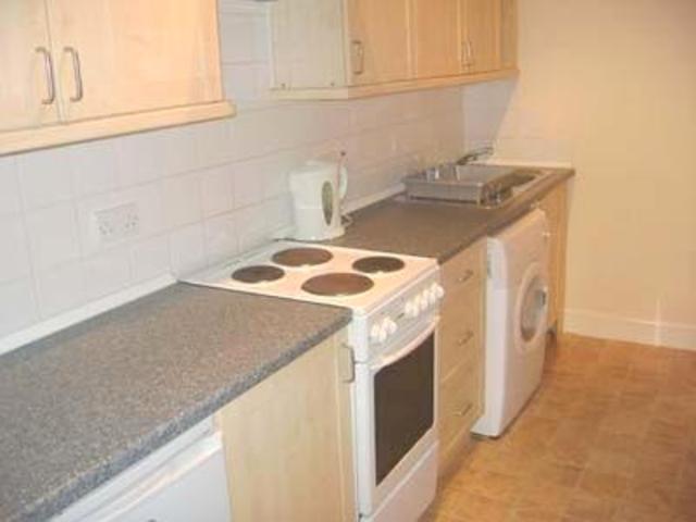  Image of 1 bedroom Flat to rent in Inchaffray Street Perth PH1 at Perth Perthshire Perthshire, PH1 5RU