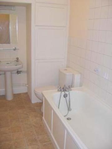  Image of 1 bedroom Flat to rent in Inchaffray Street Perth PH1 at Perth Perthshire Perthshire, PH1 5RU