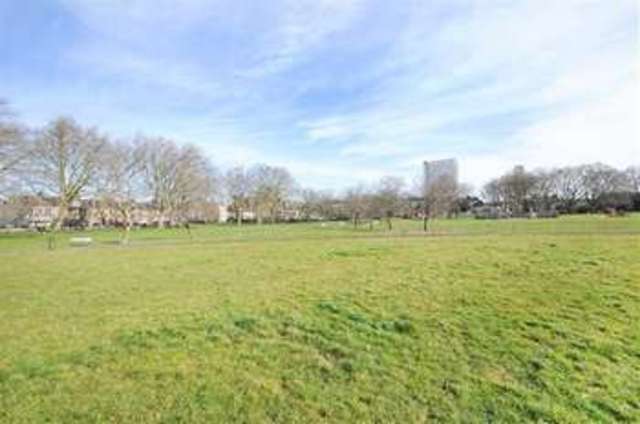  Image of 1 bedroom Flat for sale in Grinstead Road London SE8 at Deptford, SE8 5BN