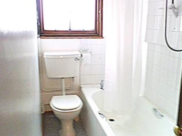  Image of 2 bedroom Flat to rent in Jeffrey Street Edinburgh EH1 at Old Town Edinburgh Edinburgh, EH1 1DR
