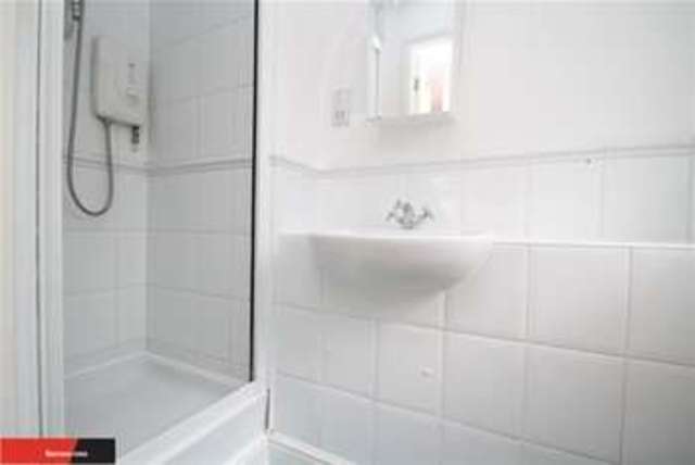 Image of 2 bedroom Flat to rent in John Archer Way London SW18 at London, SW18 2TT