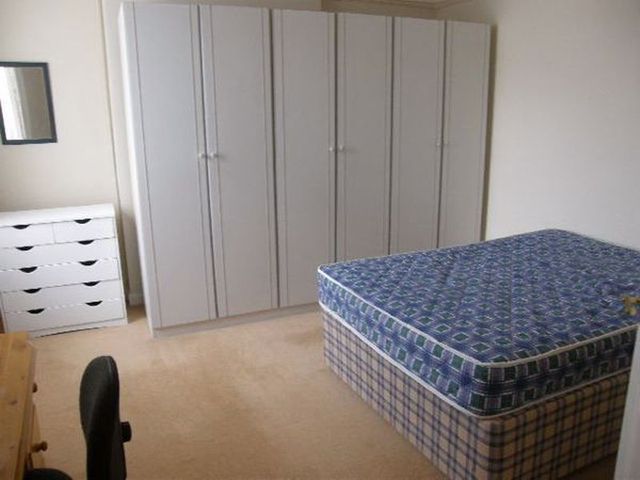  Image of 2 bedroom Flat to rent in Kelvin Road Cardiff CF23 at Kelvin Road Cathays Cardiff, CF23 5ET