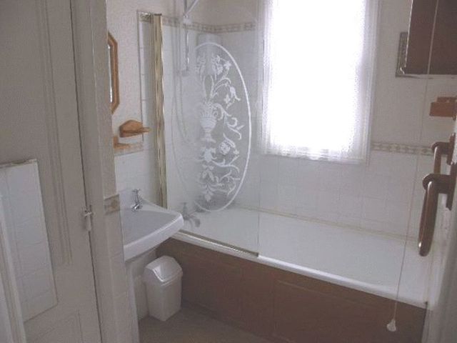  Image of 2 bedroom Flat to rent in Kelvin Road Cardiff CF23 at Kelvin Road Cathays Cardiff, CF23 5ET
